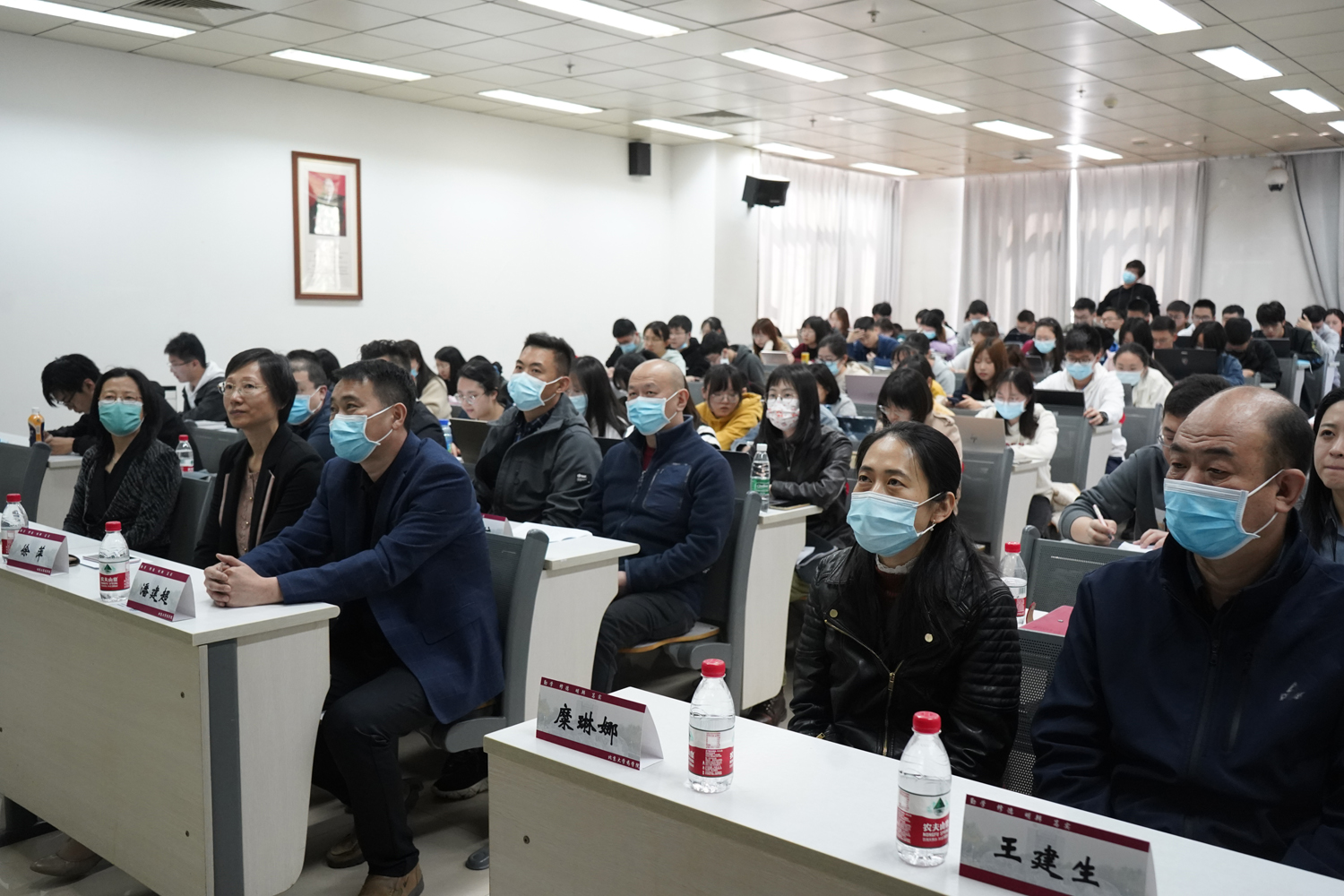 441de3f8d274468da149ccb5d33be0e2.jpg 441de3f8d274468da149ccb5d33be0e2.jpg