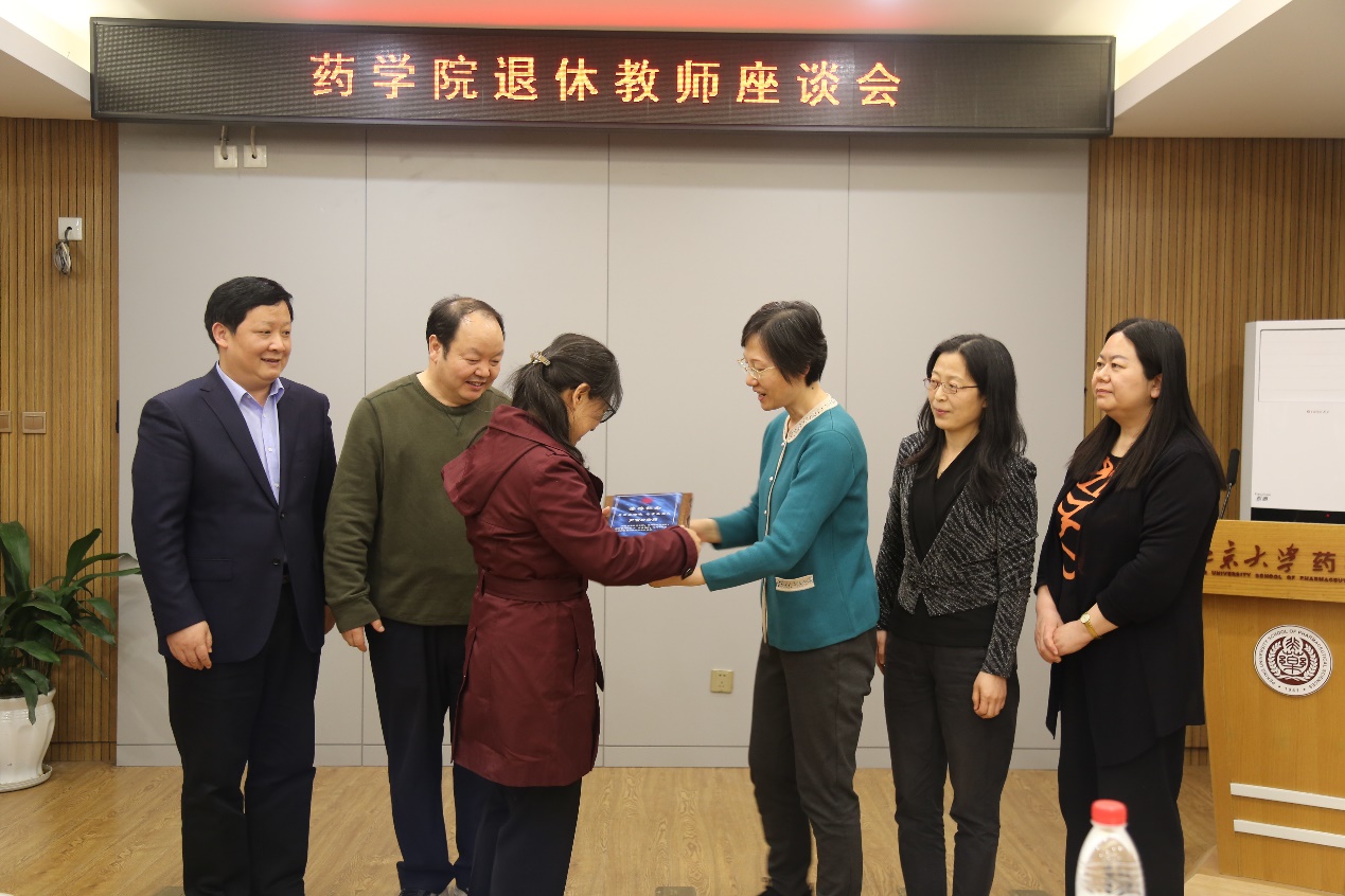 a227e867dd2a41e3ad3426cb4928c003.jpg a227e867dd2a41e3ad3426cb4928c003.jpg