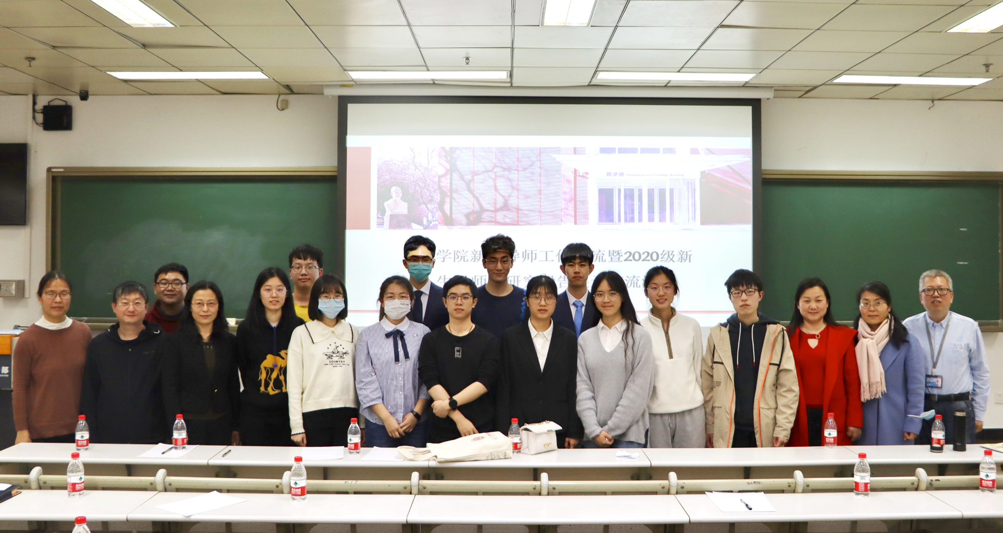 006ee77379724fb9a14542e944992b99.jpg 006ee77379724fb9a14542e944992b99.jpg