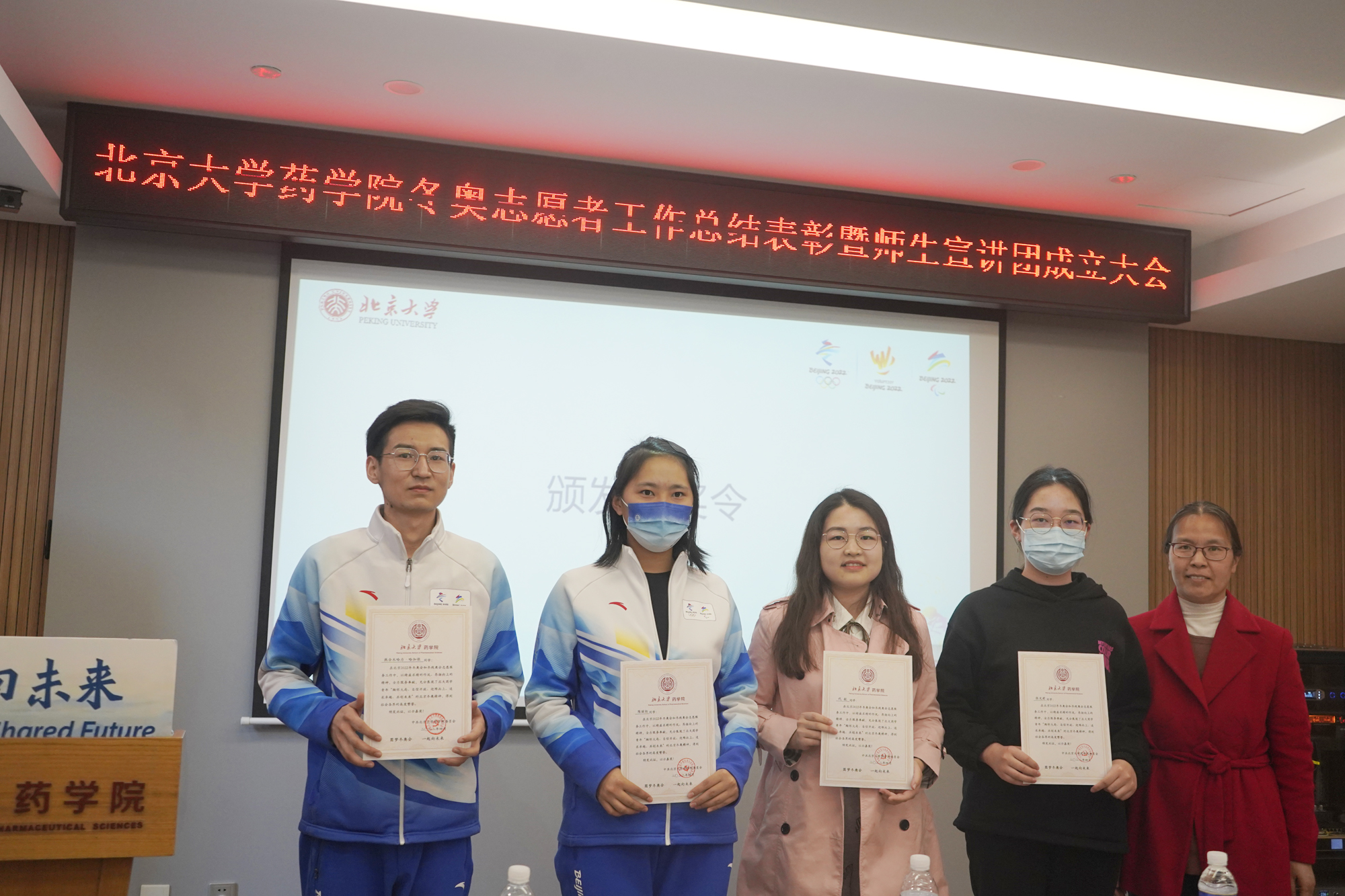 08fdb8351ac74d238ba7e139fbd94557.jpg 08fdb8351ac74d238ba7e139fbd94557.jpg