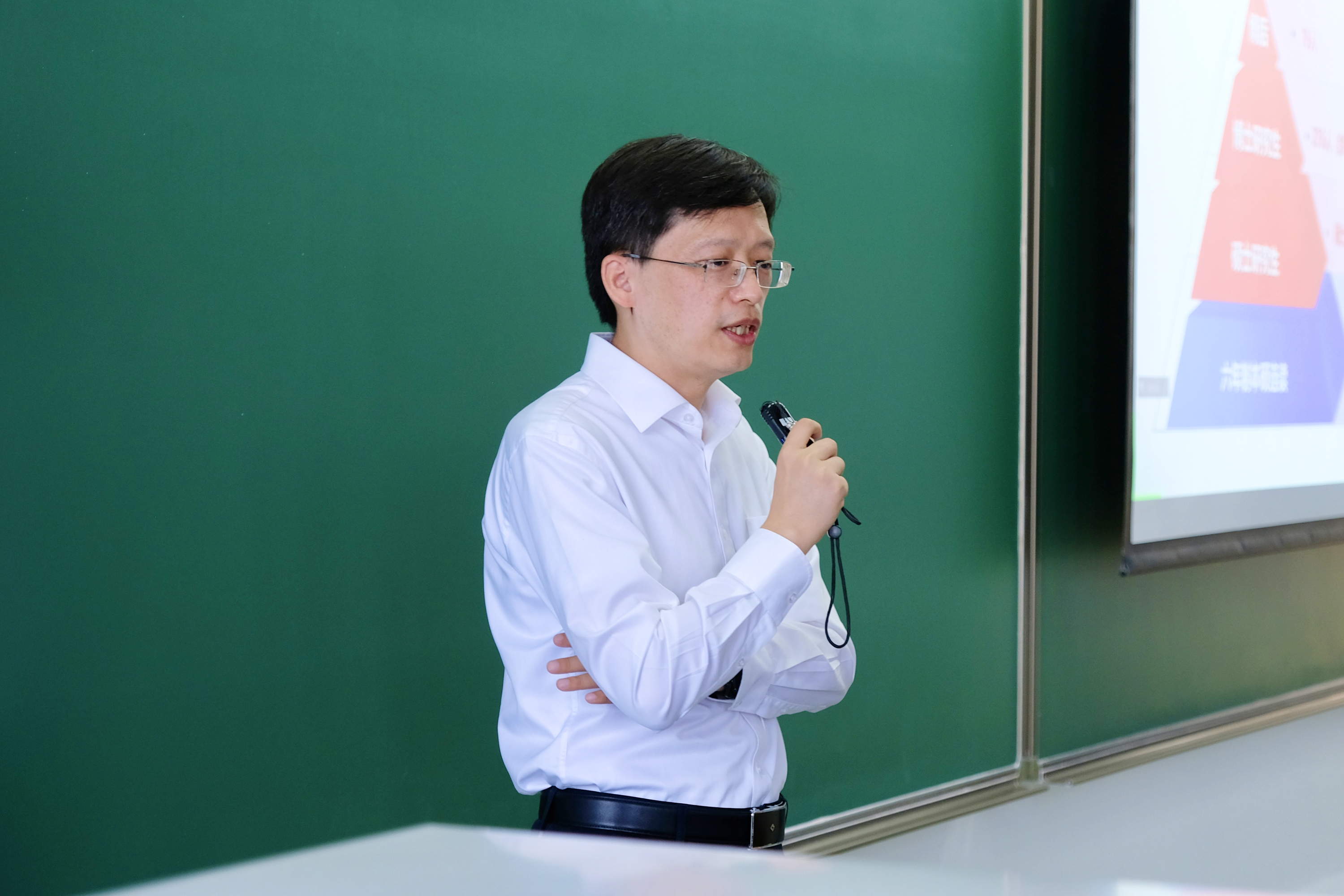 2cc924fe9ae44707a8744eeb79d8659f.jpg 2cc924fe9ae44707a8744eeb79d8659f.jpg