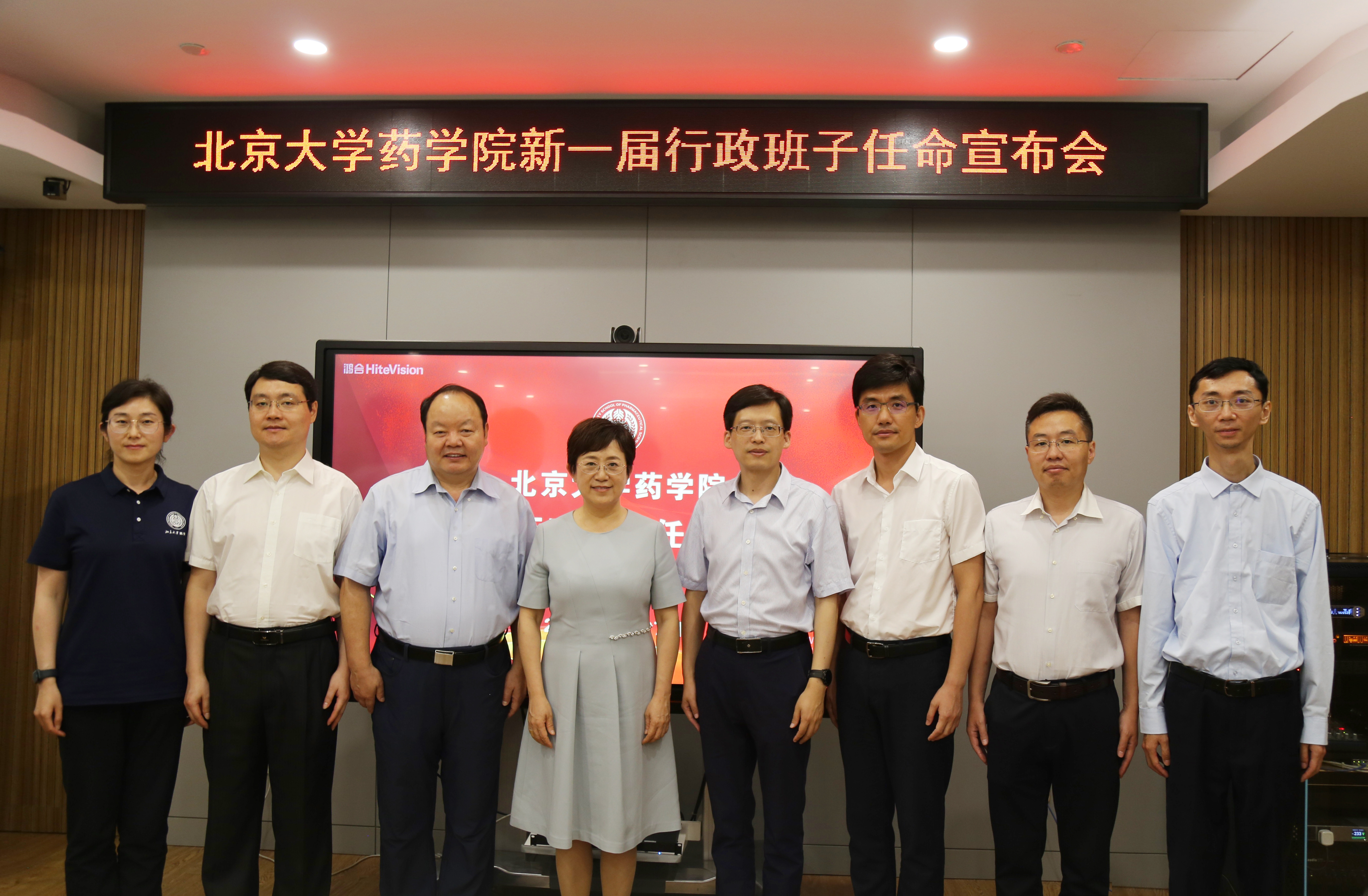 3f8ef811945443a7bb9020ce1e4553b2.jpg 3f8ef811945443a7bb9020ce1e4553b2.jpg