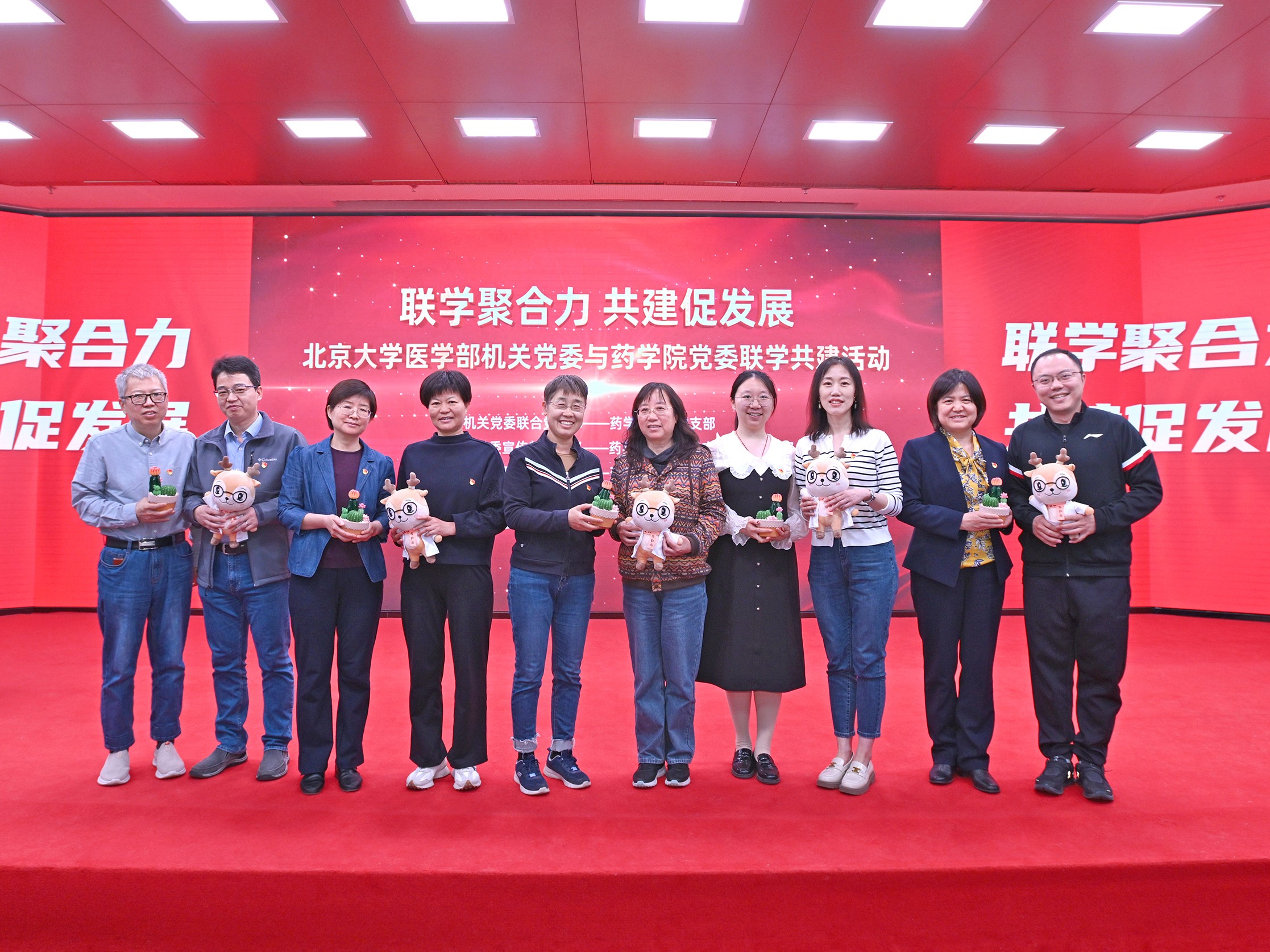 3a2ff39622f844debb0f81323f058ee6.jpg